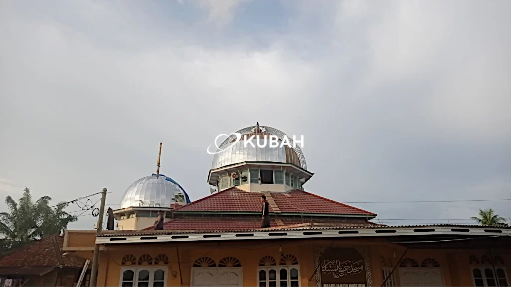 Temukan 10 keunggulan kubah stainless steel untuk masjid. Mulai dari sifat anti karat, bobot ringan, hingga bebas biaya perawatan berkala. Baca selengkapnya!